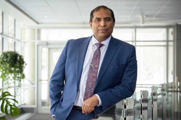 Haroon Chaudhry is the Associate Vice-President International at the University of Regina, and a graduate of a JSGS Master's Certificate program. (Photo: Submitted)